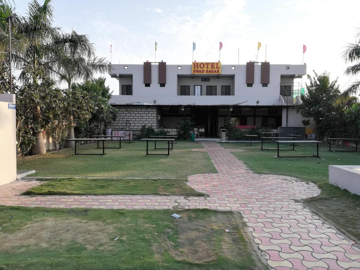 Hotel Shiv Regency Kukma Bagian luar foto