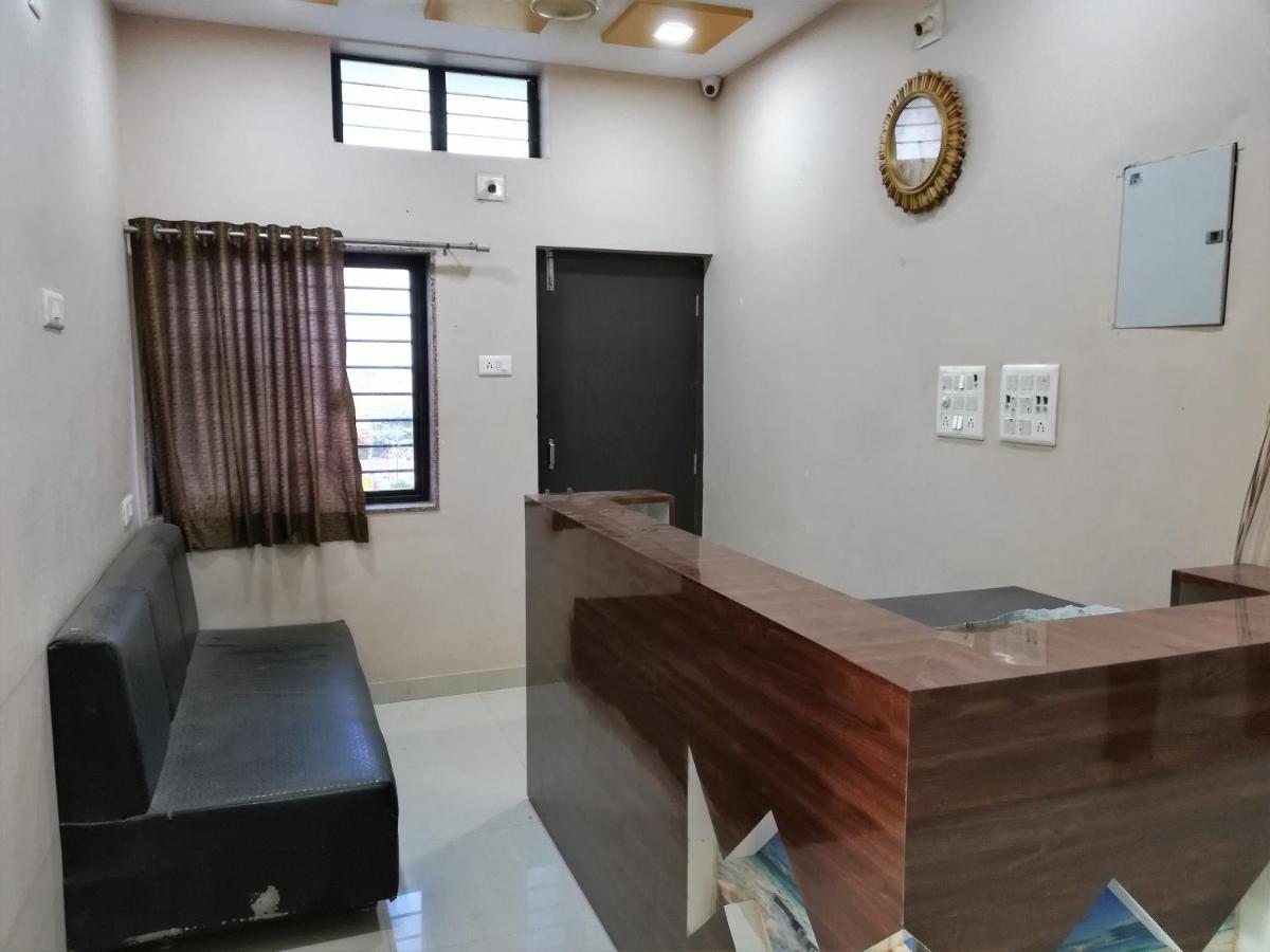 Hotel Shiv Regency Kukma Bagian luar foto