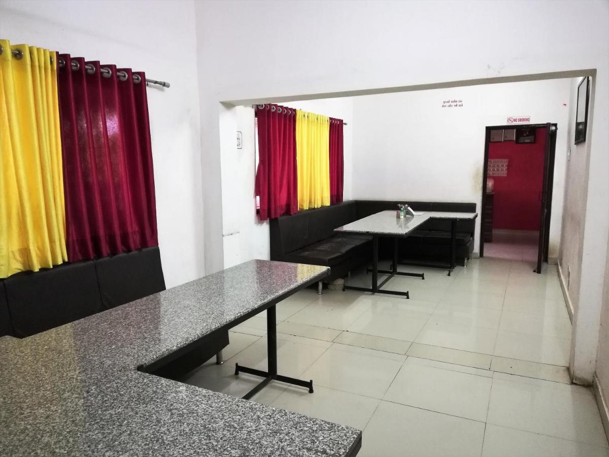 Hotel Shiv Regency Kukma Bagian luar foto